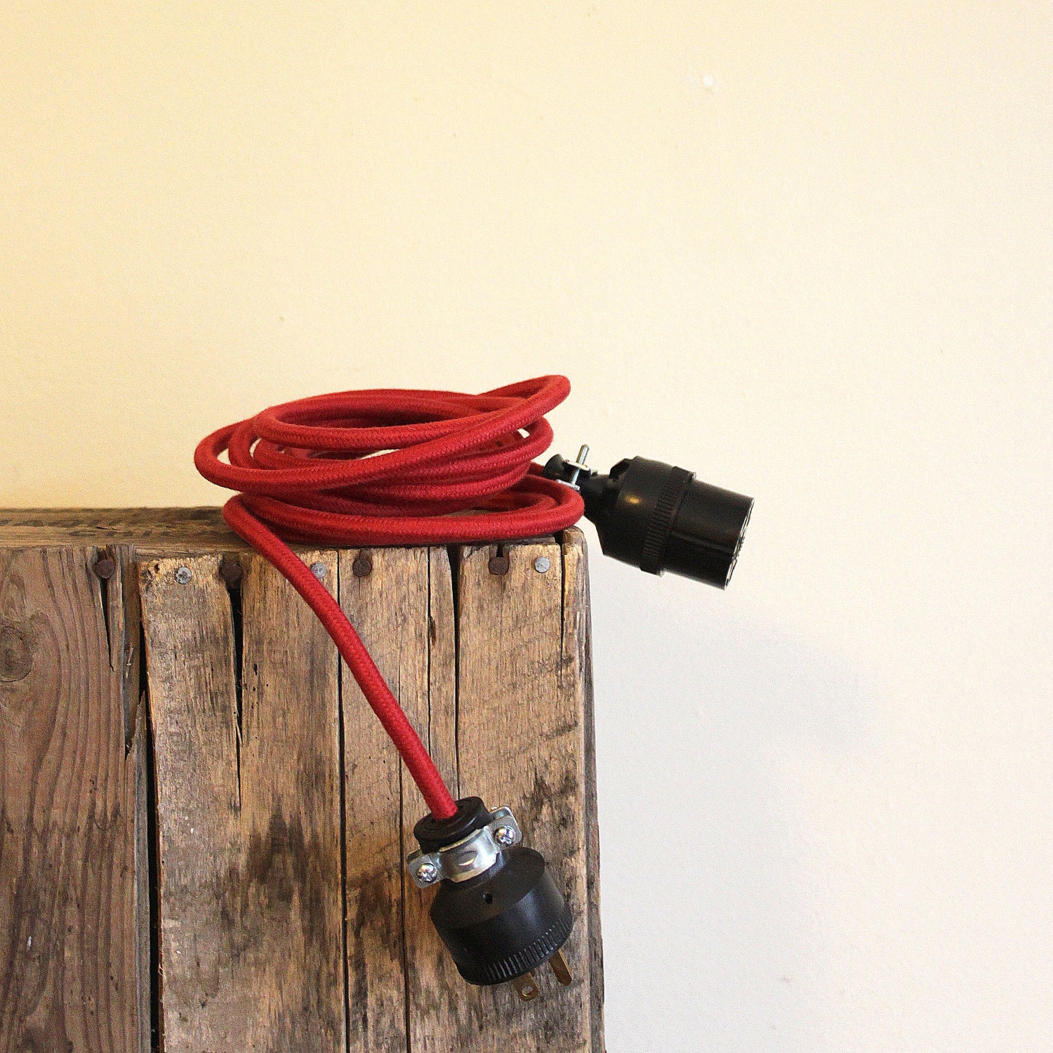 10' Extension Cord - Cloth Cord Vintage Replica in Red