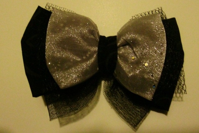 silver sparkly bow