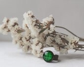 Emerald Green vintage ring - Bohemian jewelry - Free shipping - Gift for her under 20USD