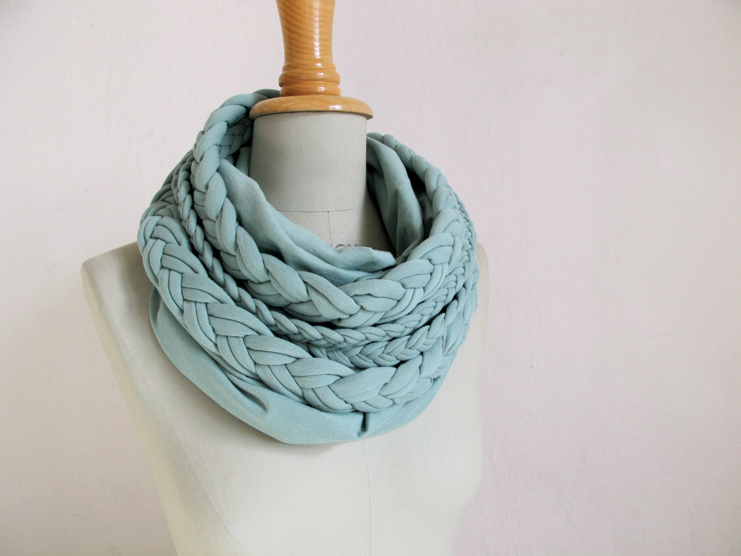 organic cotton braided loop jersey in iguana, mintgrey
