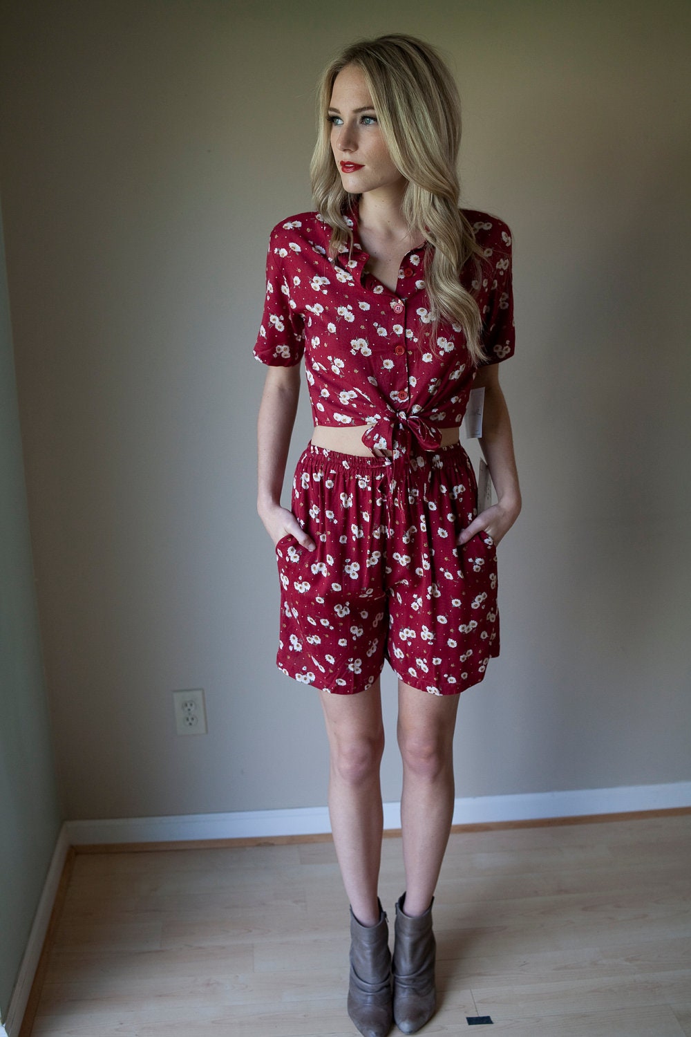 High Waist Shorts / Floral Heartbreakers / Lolita / Playsuit Shorts / Rayon Drawstring Shorts / Size Small-Medium