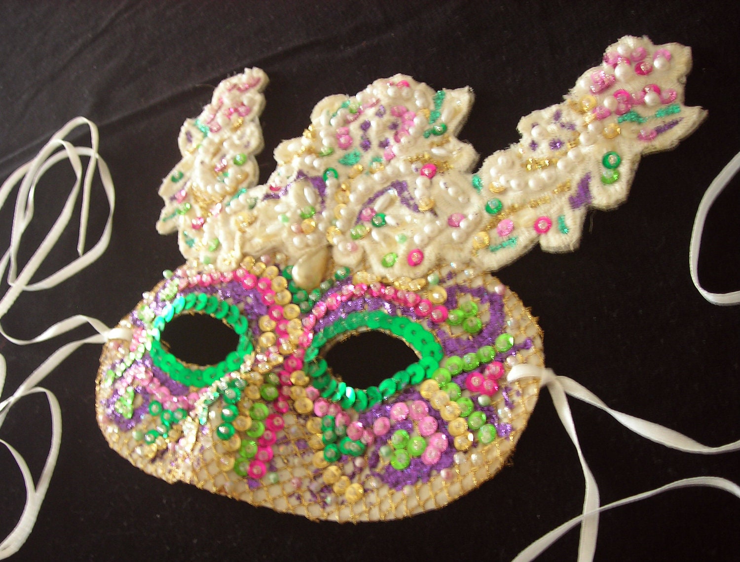 Treasured Glamorous White Venetian Hand Beaded Mask