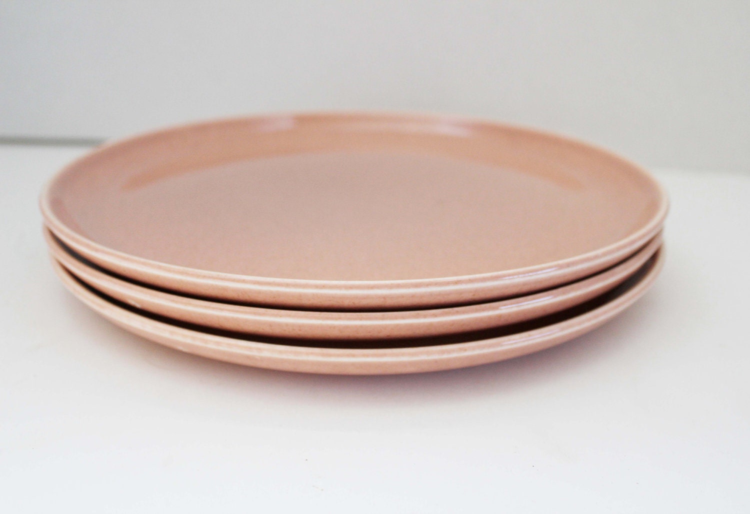 Russel Wright American Modern Coral Dinner Plates by Steubenville - Set of 3