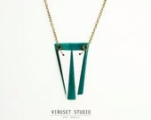 Ceramic necklace emerald & white inspired by Africa.  Tribal jewelry handmade by Viruset Studio Ceramic Jewelry