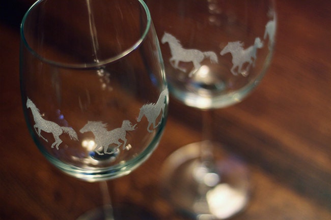 Galloping Horse White Wine Glasses, Engraved Glass, Set of two, Cowboy Wedding
