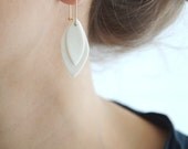 A n i e - Ceramic jewelry - Leaves porcelain earrings & goldfilled earwires - Canopee Collection