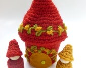 Wee cottage with peg dolls