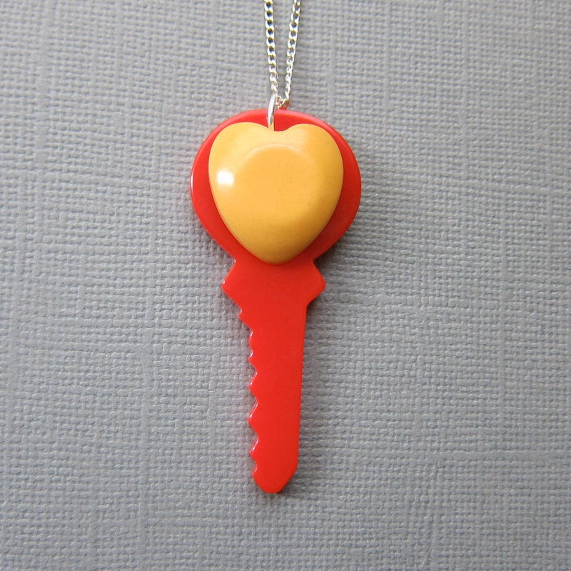 Vintage Bakelite Heart & Key Necklace