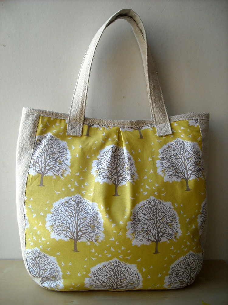 Tree in Yellow - Market Tote Bag