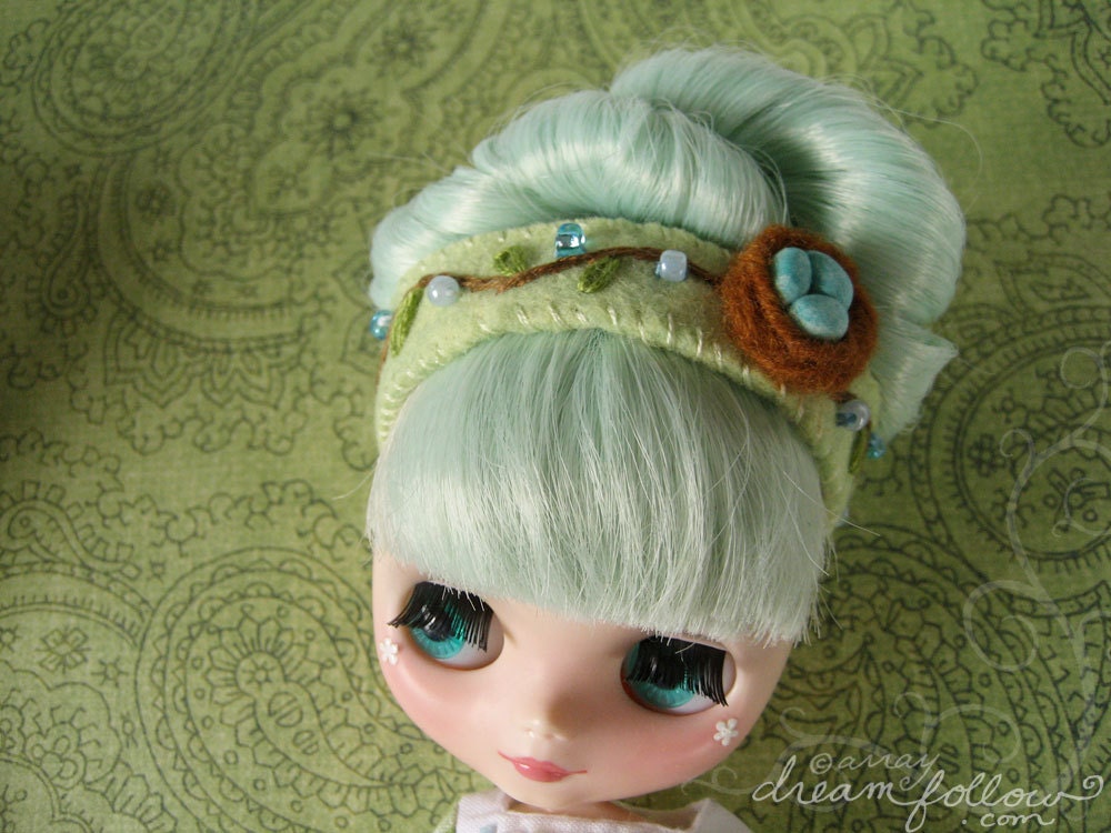 Robin's Nest headband for Middie Blythe