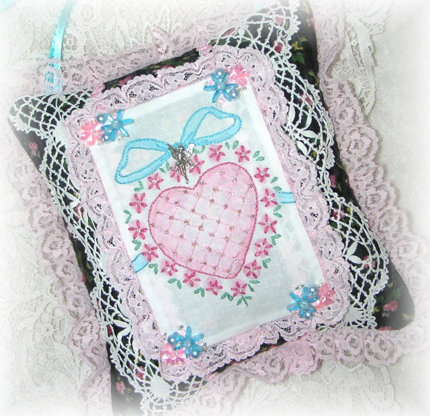 Valentine Heart Decoration Embroidered Pink Heart Valentine Door Hanger Pillow