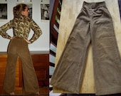 High Waist 1970's Vintage Brown Corduroy Bell Bottoms Pants size Small XS