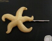 starry bobbypin - vintage lucite