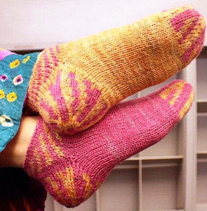SALE Sunberry Sock Kit from Spring 2013 Knitty Hand Dyed Sock Yarn Stormy Fuchsia and Single Malt