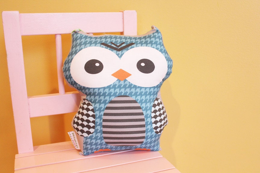 stuffed OWL PETUNIAS' Owl Pillow doll toy toddler baby kid child plush softie gift photo prop room decor unique cute present