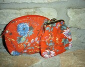DYNAMIC DUO - vintage 1970s bright orange quilted coin purse and makeup bag