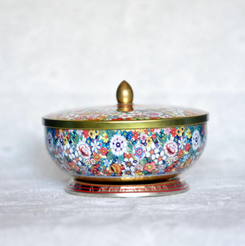 Vintage Floral Tin England by Daher