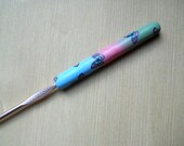 Crochet Hook, Tri-color with Butterflies, Polymer Clay, Bates E