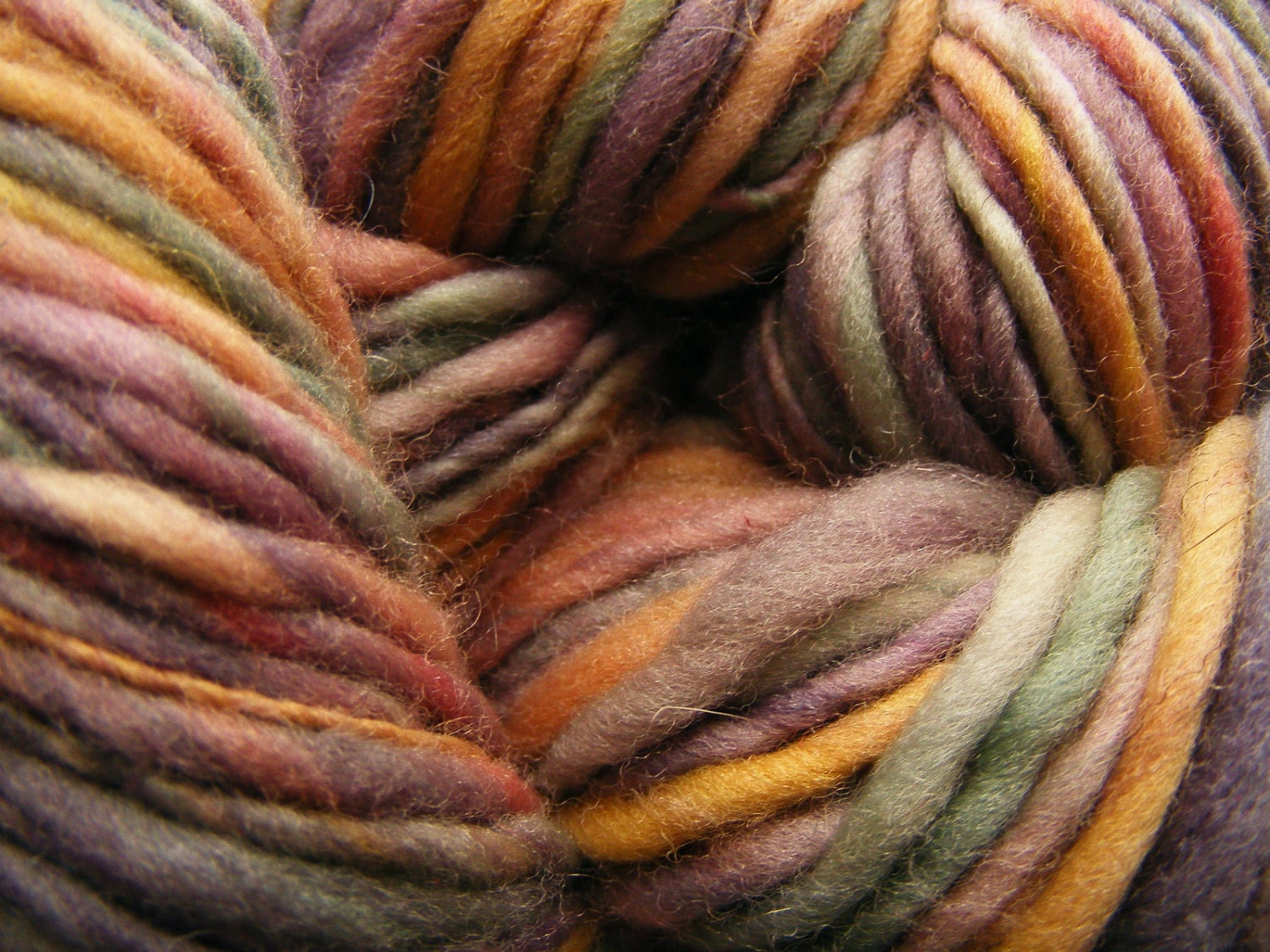 Handspun Wool Yarn AMANDA 117yds 3.0oz 8wpi