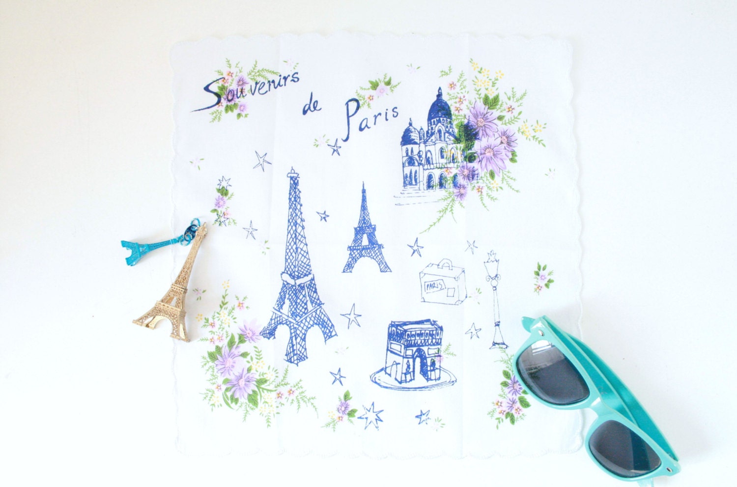 Souvenirs de Paris hankie