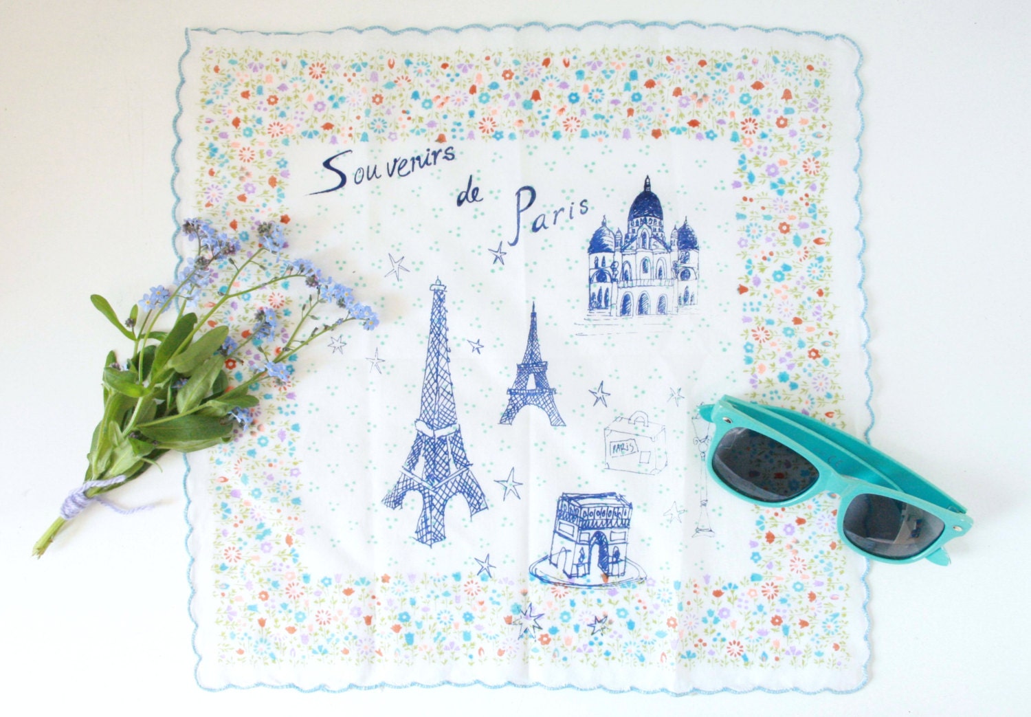 Souvenirs de Paris hankie