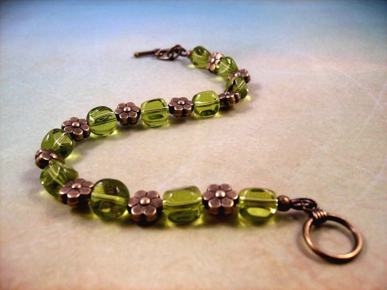 Flower Bracelet, Olive Green and Brass Flower Beaded Bracelet, FREE Shipping U.S.