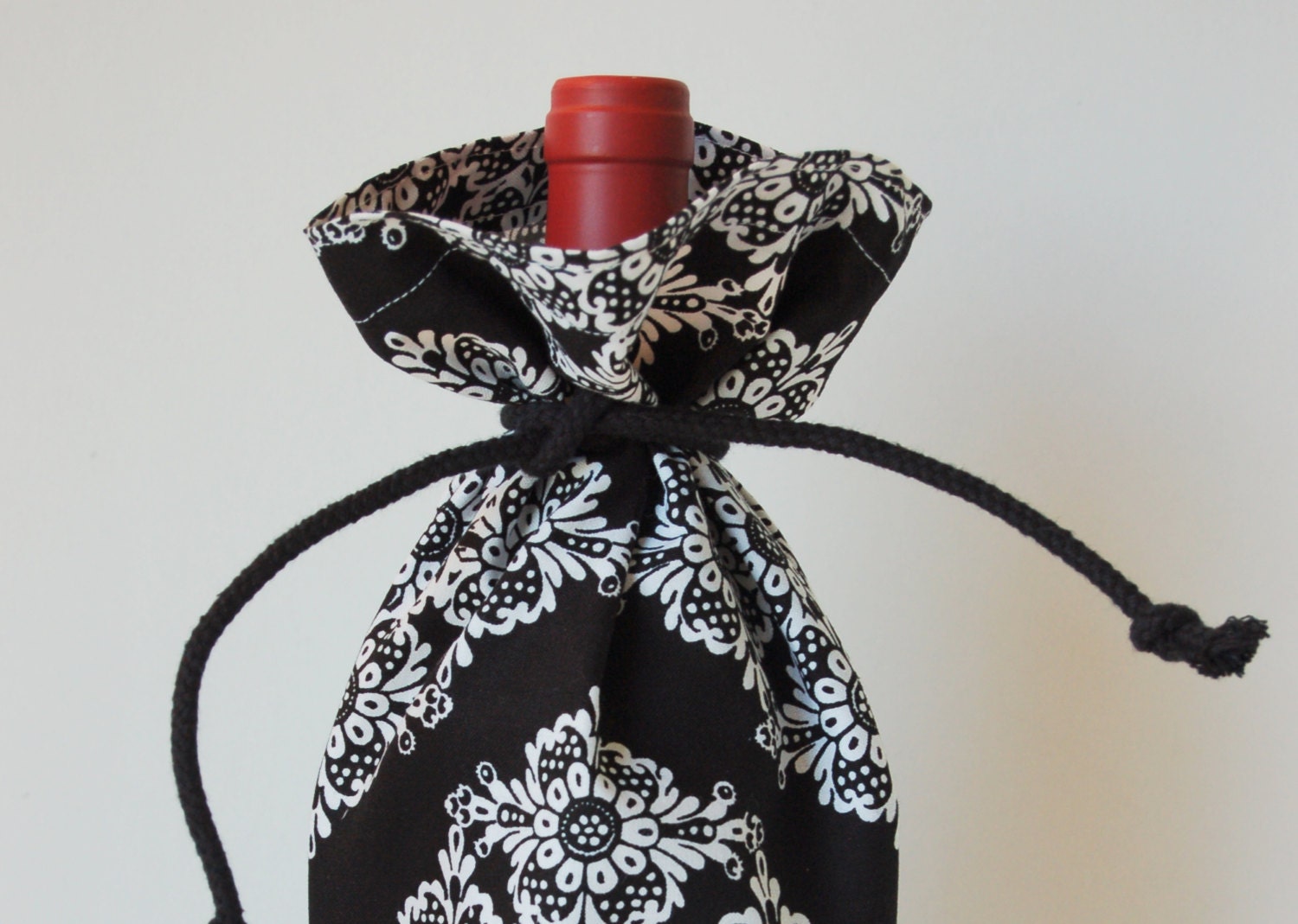 Fabric Wine Bag Black and White