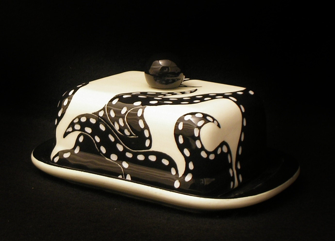 Butter Dish.Octopus Knobbed Double Butter Dish. Circle. Butter. Dish. Tray. Handmade by Sara Hunter Designs.