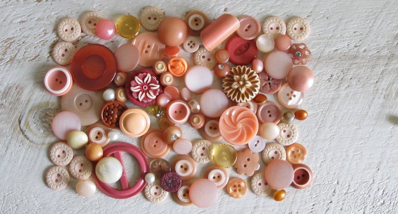 100 Creamy Orange Vintage Buttons