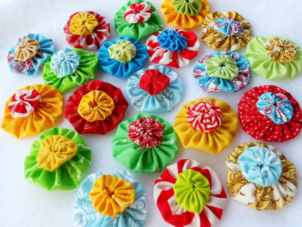 Fabric Flowers Hair Clip 40 CANDY CUPCAKE  Bobby Pin Barrette Ponytail Card Making Scrapbook YoYo Quilt Headband Embellishment