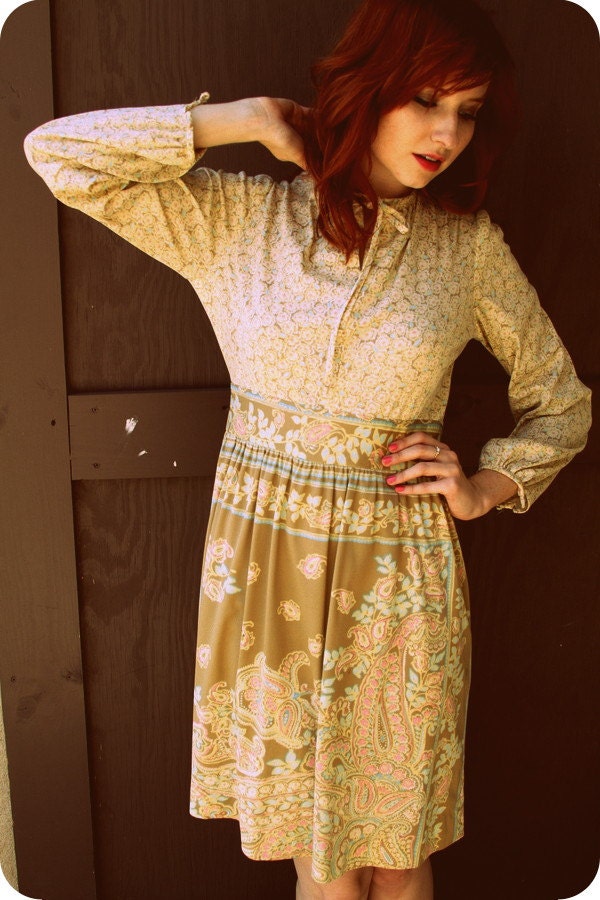 Beautiful vintage 60s Baby Doll dress