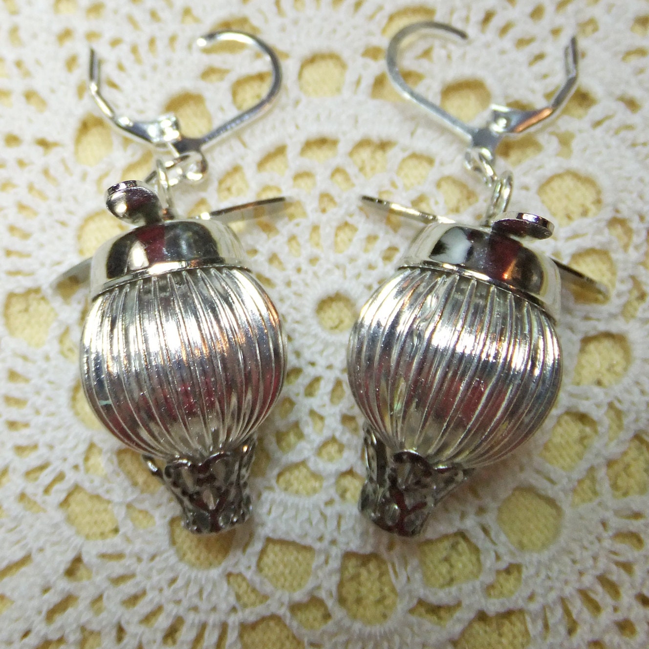 Silvery Steampunk Hot Air Balloon with Top Propeller Dangle Earrings Very Lightweight