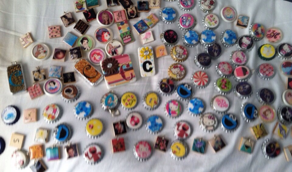 Scrabble tiles, bottle cap pendants & flat backs 