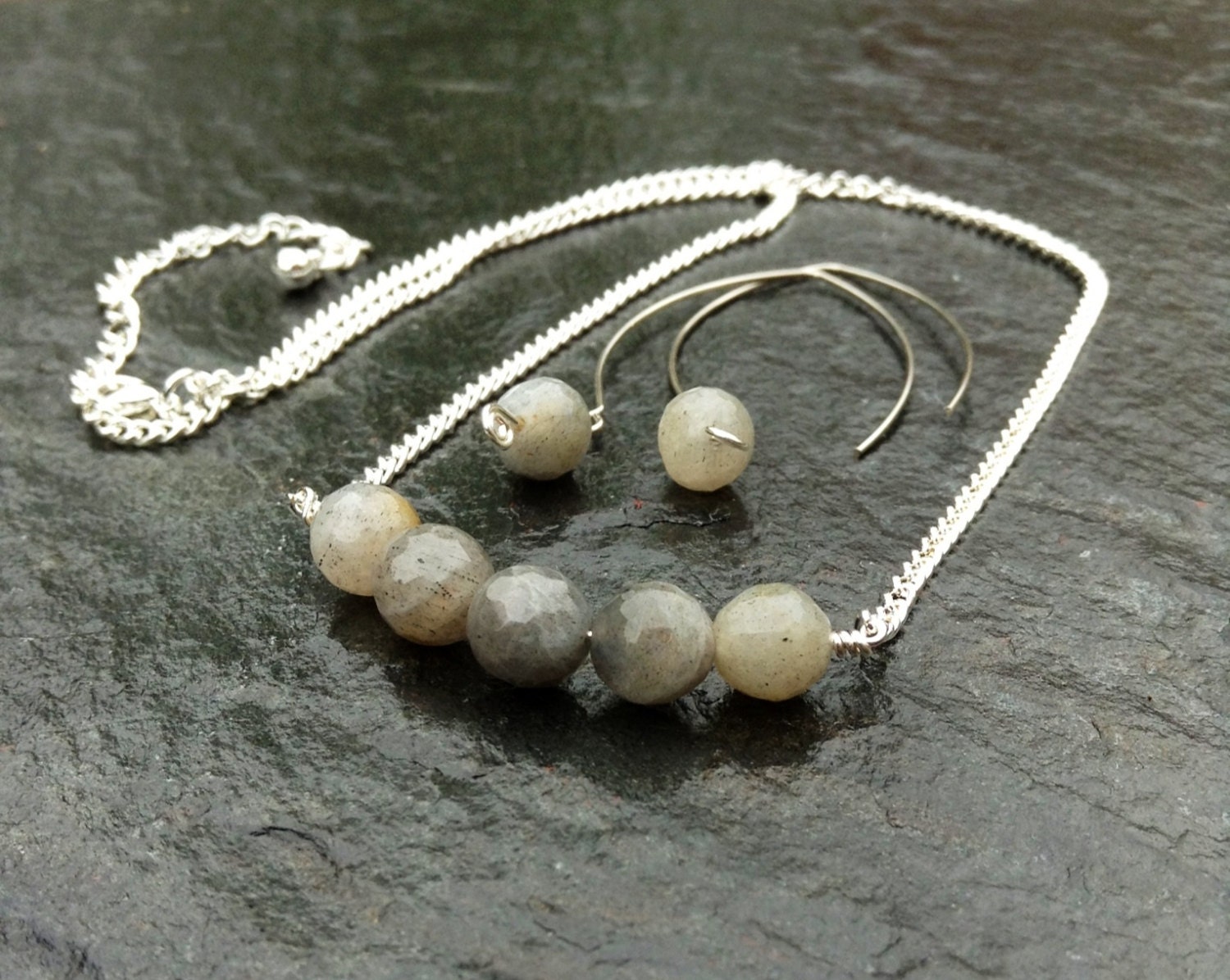Labradorite Necklace and Earring Set in Silver