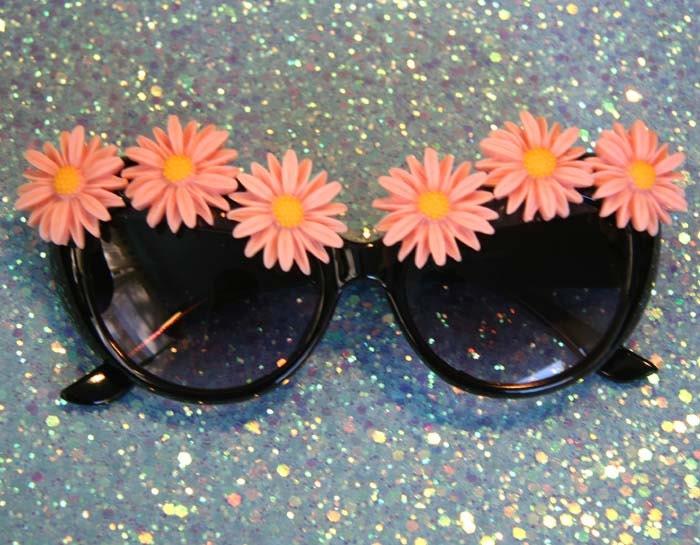 Pretty Daisies Cat Eye Sunglasses Accessory by Cutie Dynamite Sunnies Cute Halloween Retro