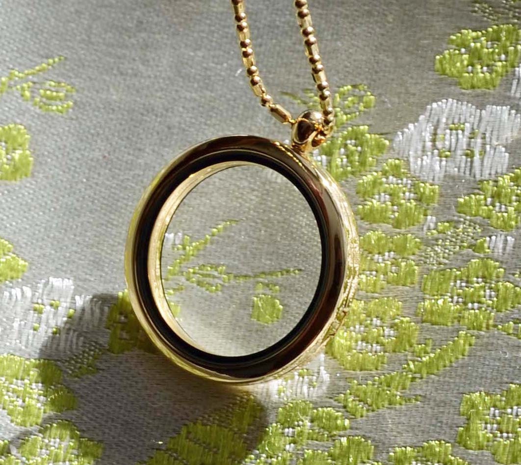 Photo Locket - Glass Charm Locket Necklace - Gold