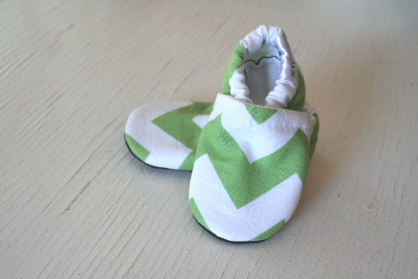CHEVRON Baby Shoes Booties zigzag boy girl  toddler infant newborn slippers aqua green grey brown black red pink navy orange yellow SWAG