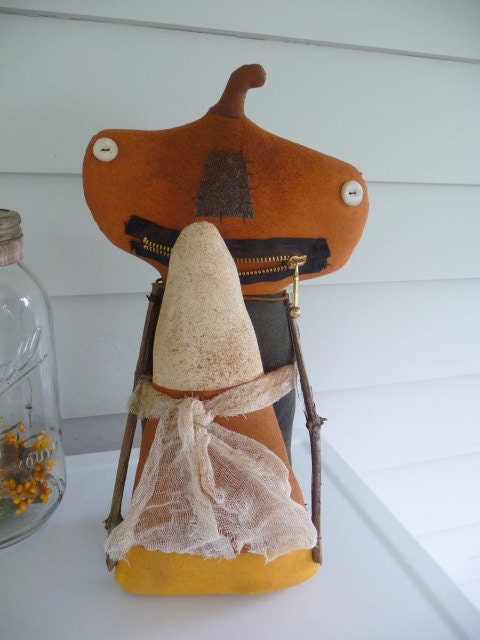 Primititive Halloween pumpkin man candy corn shelf sitter
