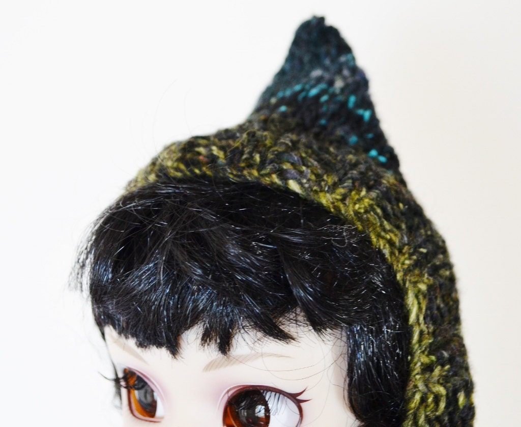 Witchy Pixie Elfin Blythe Helmet - Hand Knit in Zombie: Poison Green, Teal, Black - Gnome Hat for Pullip or Blythe - Doll Fashion Pixie Hat