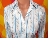 vintage 70s blouse disco slinky button down shirt CHEVRON arrow geometric pattern poly leisure Small Medium butterfly collar