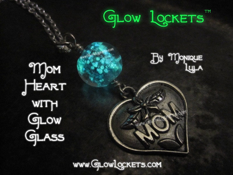 Mothers Day Mom Heart Glow Glass Necklace