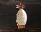 Pineapple Dish : Light Background Dots