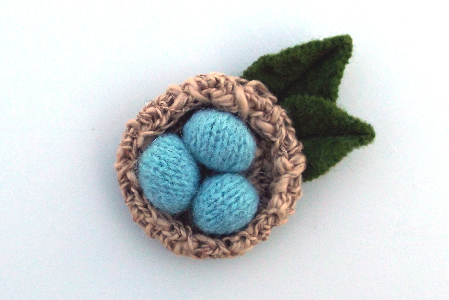 Robin's Nest Pin Upcycled Wool