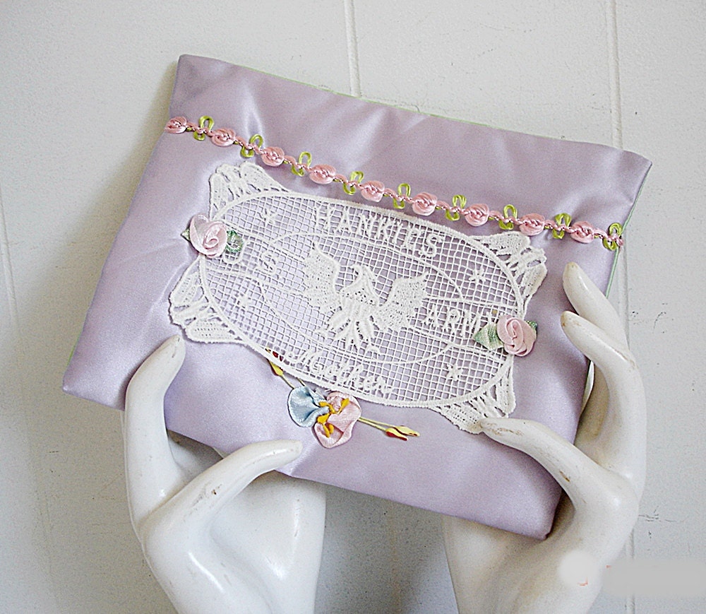 Vintage WWII Military US Army MOTHER Hankie Holder in Lavender