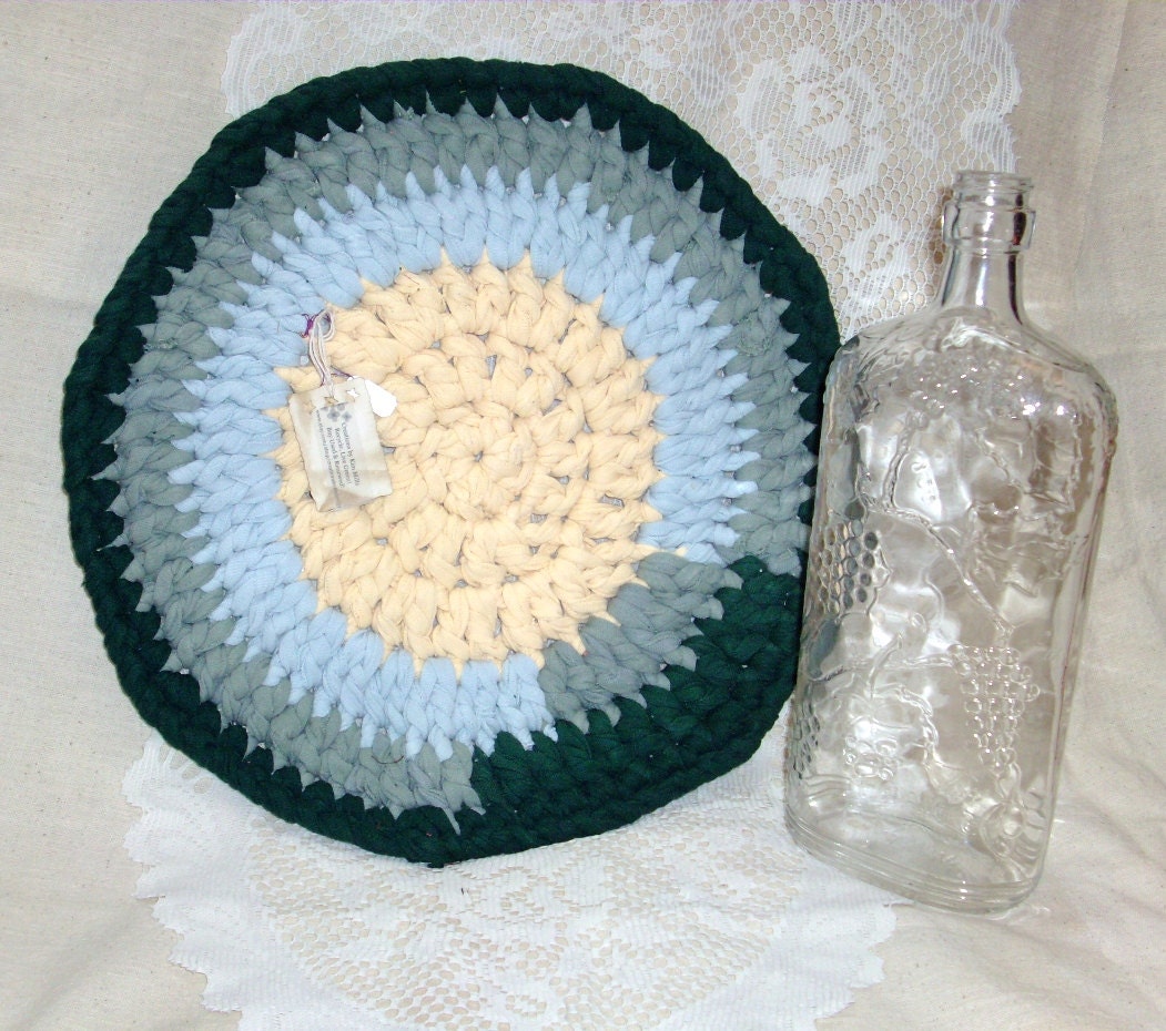 Mellow "Spring Moss" Crocheted Rag Rug Trivet 13 inch Hot Pad Coaster Shabby Primitive