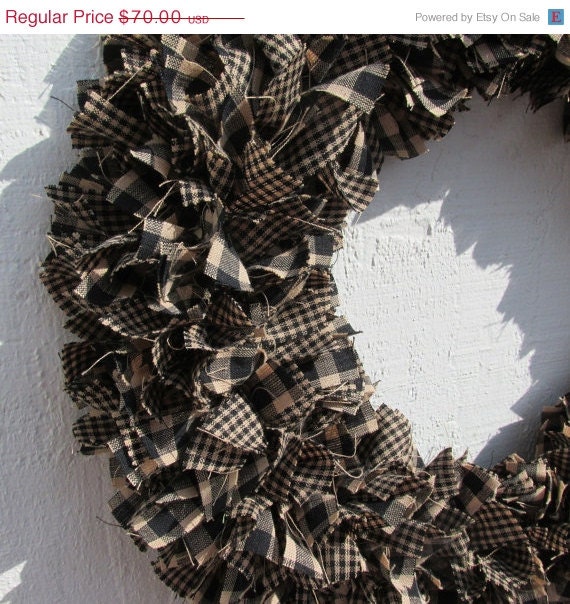 20% off Large Teastained Black and Tan Rag Wreath Homespun Fabrics 16.5in Primitive Rustic Decor
