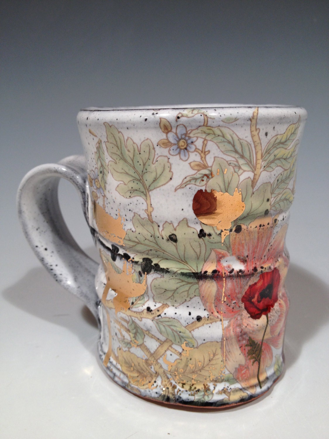 Mug with  orange and red poppies