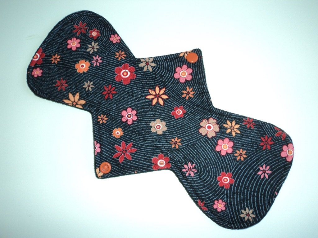 Cloth Menstrual Pad - 10.5" Bamboo and Hemp Core - Heavy Absorbency - Heatwave Floral