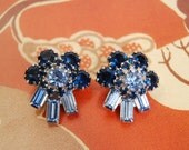 vintage 1950s / blue rhinestone / earrings / statement jewelry / cocktail earrings