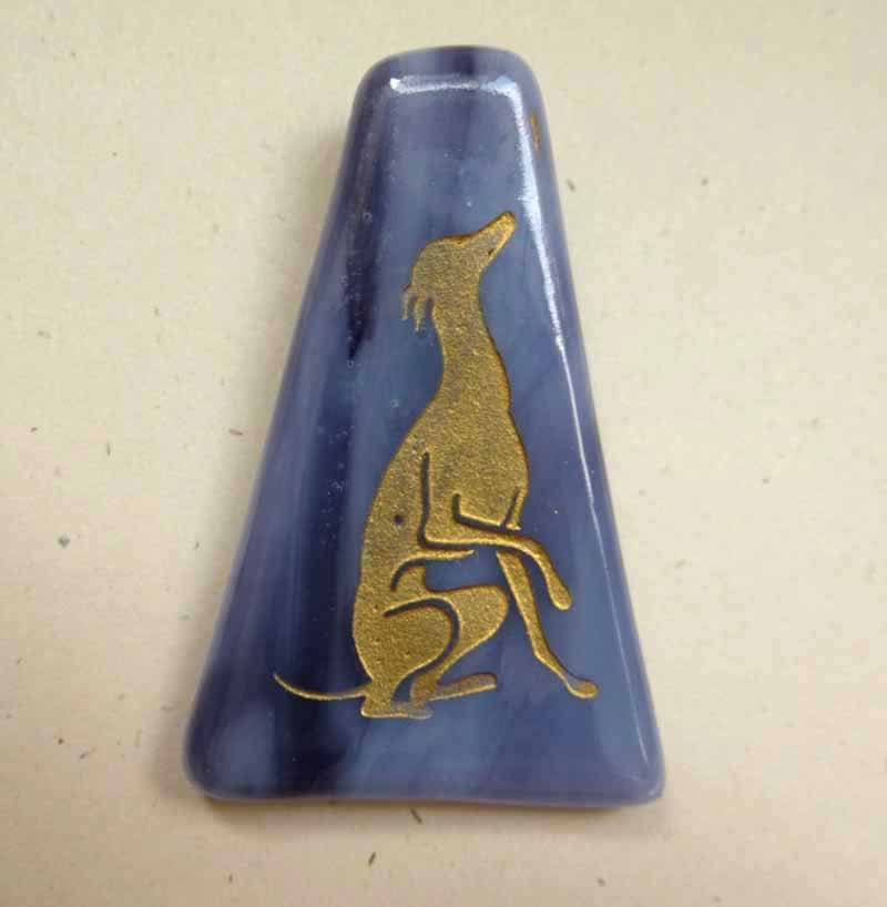 FrumsGlassMenagerie - Sitting Greyhound Glass Pin, Blue